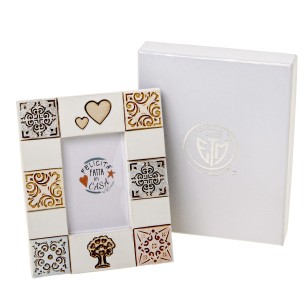 Bomboniera porta foto in resina inserti legno 10 x h 12 cm con scatola art 08A140