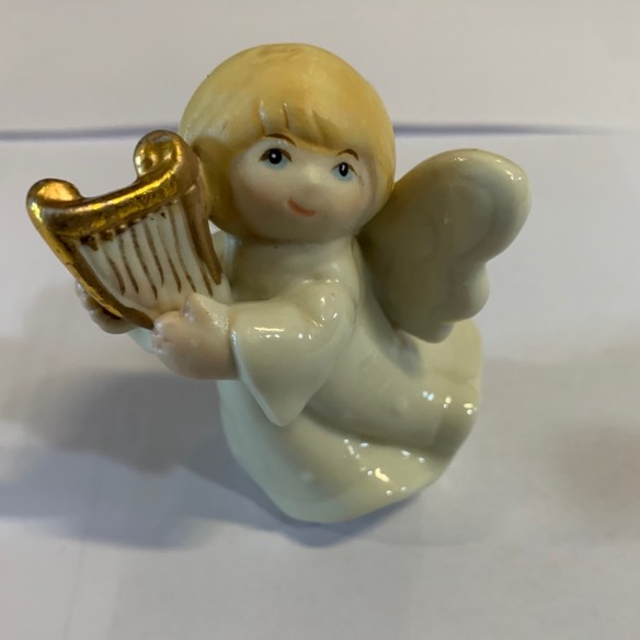 Bomboniera o Decorazione Angioletto avorio  Ceramica Avorio h 60 Mm Art 63688