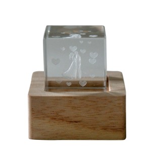 Bomboniera LAMPO  SPOSI CUBO CRYSTALL CM.6X6   ART 07A249