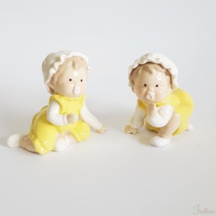 Bambina Baby in porcellana gialla bomboniera h 80 mm - ART 56270