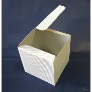 Scatola bomboniera Pieghevole onda Bianca 100x100x100mm box 218 pz art 12057