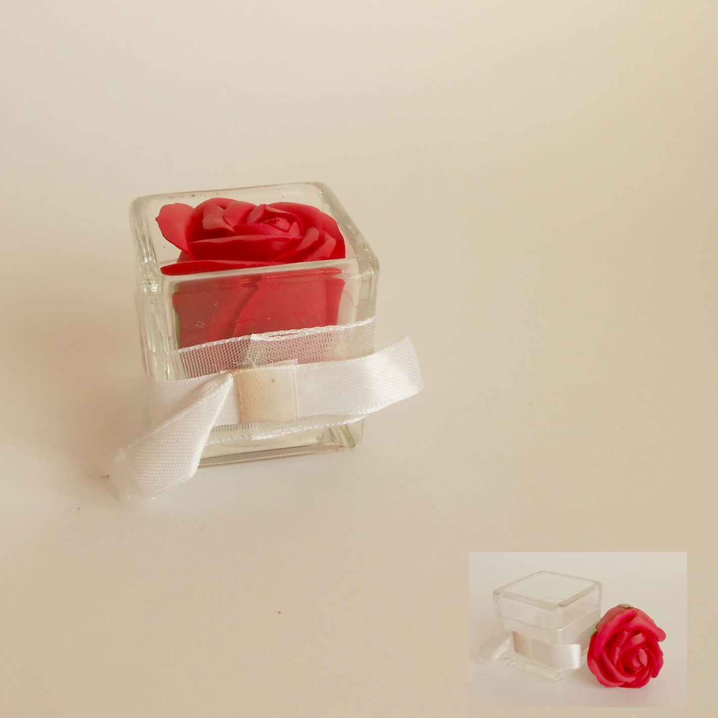 Bomboniera Rosa Rossa finta in mini vaso vetro quadrato wedding 5 x 5 cm  art 07062