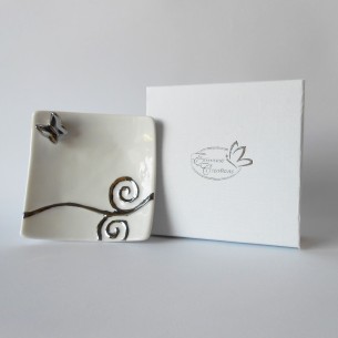 Bomboniera Piattino quadrato porcellana bianca inserto farfalla argento  art 02940