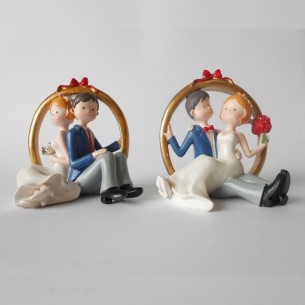 Bomboniera Decorazioni Sposi in resina con fede varie figure 12 x h 13 cm  set 2 pz art 04767
