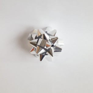 Coccarda fiocco  stella adesiva decorazione busta pacco regalo 6,5 mm Argento 100 pz art ARG6,5