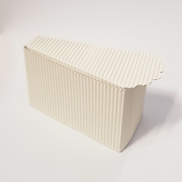 Scatola bomboniera Fetta Torta ONDA PANNA  8 x 4,5 x 5 Cm - Confezione  25pz art 53486
