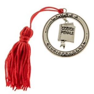 Bomboniera decorazione Ciondolo cerchio in metallo Zama argentata Laurea LEGGE D 4 Cm confezione 12 pz art 12A054