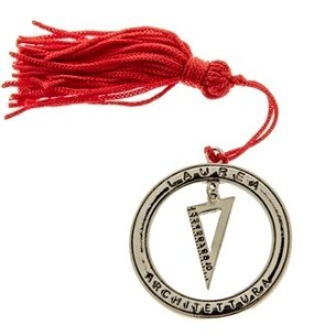 Bomboniera decorazione Ciondolo cerchio in metallo Zama argentata Laurea ARCHITETTURA D 4 Cm confezione 12 pz art 12A058