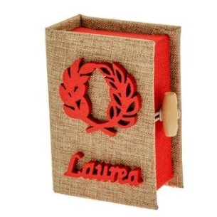 Bomboniera Scatola confetti a forma di libro con inserto alloro Laurea Rosso 6x  8 cm Confezione 12 pz art SC637