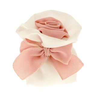Bomboniera Sacchetto confetti in tessuto Bianco con chiusura Fiore tipo Rosa e fiocco di colore Rosa Antico base quadrata 11 cm 