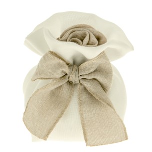 Bomboniera Sacchetto confetti in tessuto Bianco con chiusura Fiore tipo Rosa e fiocco di colore Tortora base quadrata 11 cm Matr